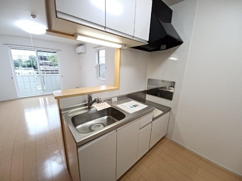 物件内観写真8　(同物件別室の画像です)