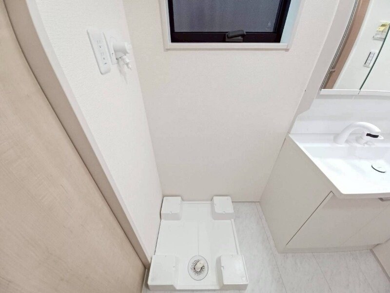 物件内観写真5　(同型参考写真)