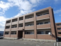 ウッドベルスクエアB棟の外観写真