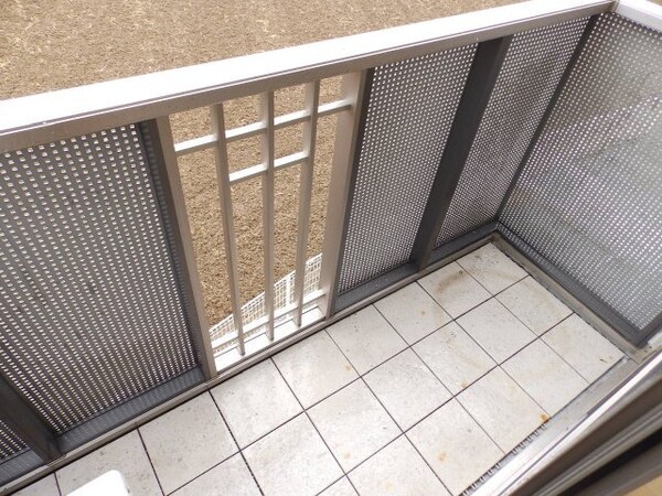 バルコニー(同型参考写真)