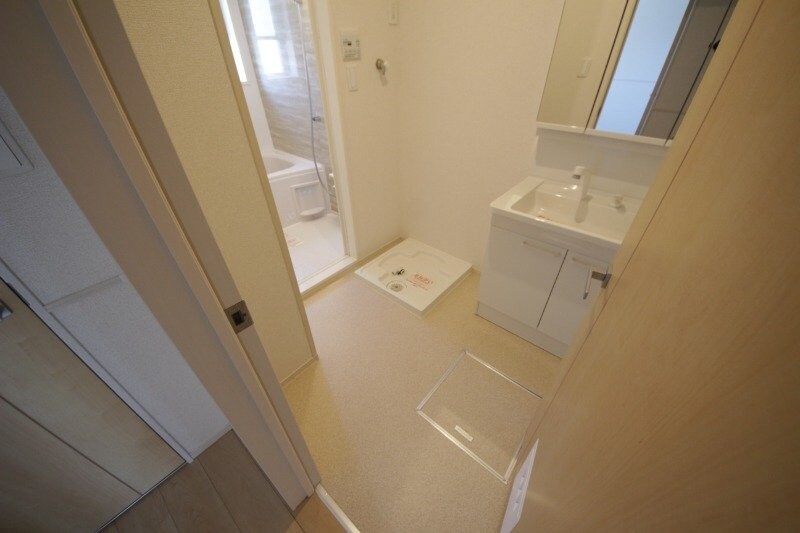 物件内観写真11　(別部屋同型反転タイプ)