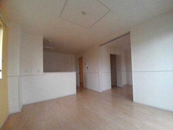 居室・リビング(別部屋同型タイプ)