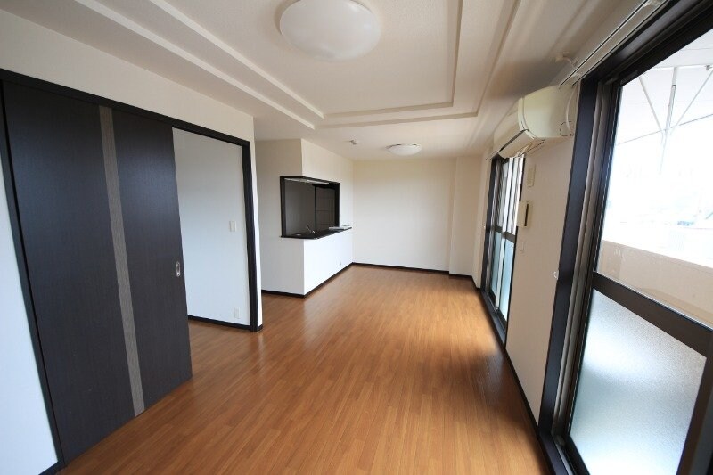 物件内観写真7　(同建物の別部屋写真です)