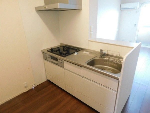 キッチン(同物件別部屋参考写真です。)