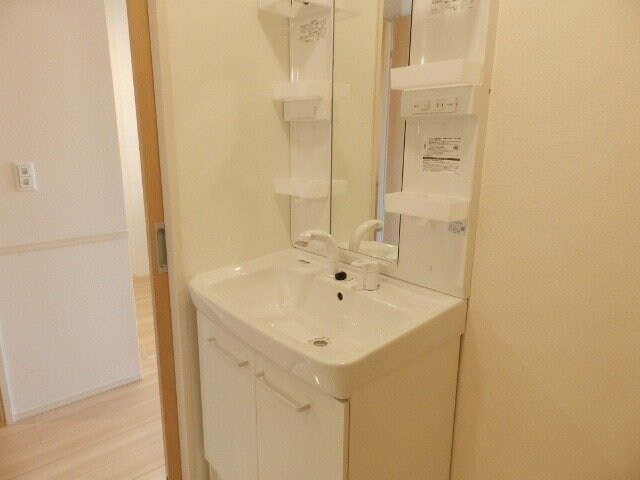 物件内観写真12　(同型参考写真)