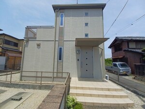磯山スクエアハウス外観写真