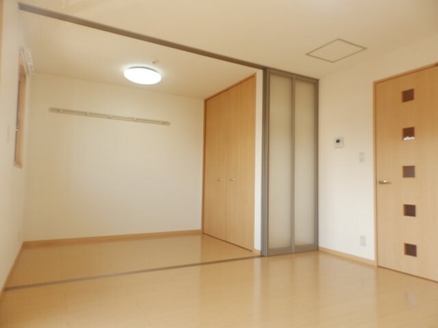 物件内観写真9　(同物件別室画像)