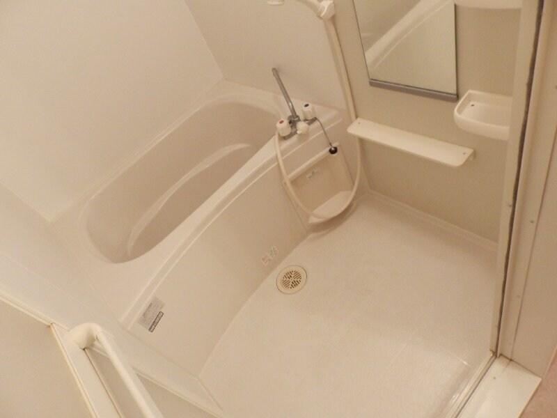 物件内観写真9　(同型参考写真)