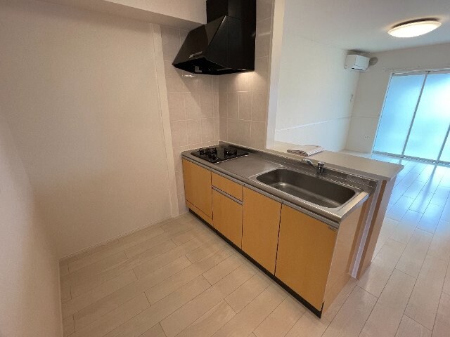 物件内観写真8　(同物件反転タイプの画像です)