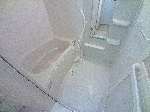 物件内観写真10　(同型参考写真)