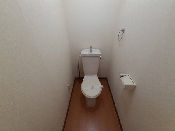 トイレ(同物件別室写真)
