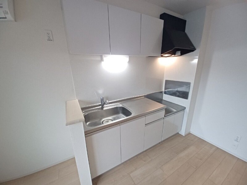 物件内観写真8　(部屋同型反転タイプ写真です。)