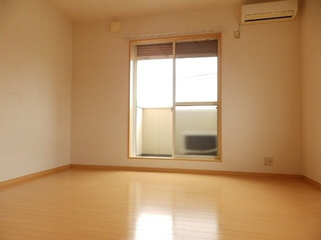 物件内観写真3　(同型タイプ)