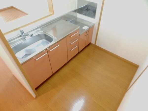 キッチン(同型参考写真)