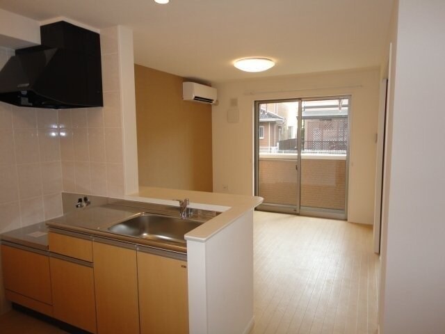 物件内観写真6　(別部屋同型タイプ写真です。)