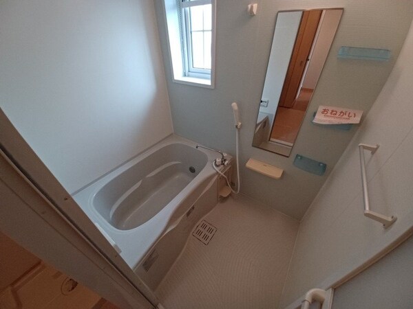 バス／シャワールーム等(同物件別室画像)