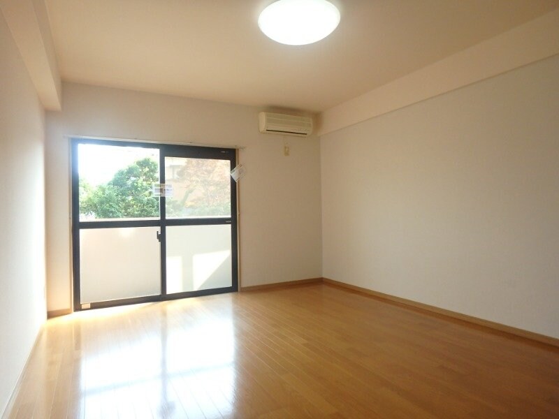 物件内観写真7　(同物件別部屋のお写真です。)