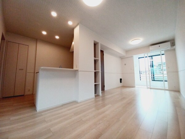 居室・リビング(同タイプ参考写真です)