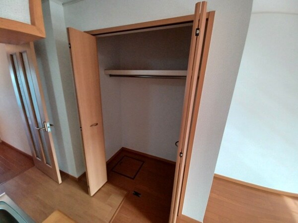収納(同物件別部屋参考写真です。)