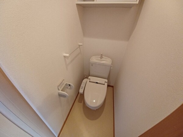 トイレ(同物件別部屋参考写真です。)