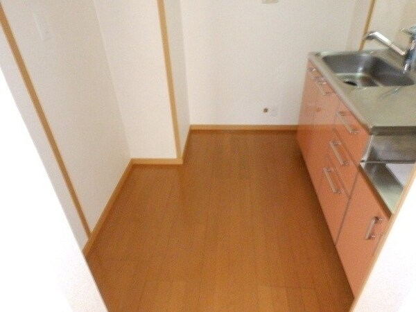 キッチン(同タイプ部屋写真です。)
