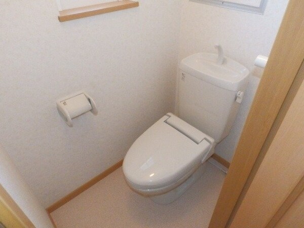 トイレ(同タイプ部屋写真です。)