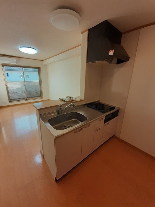 キッチン(同型参考写真)