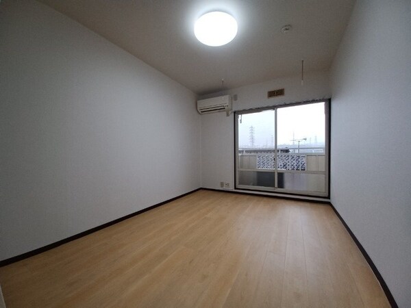 居室・リビング(同型参考写真)