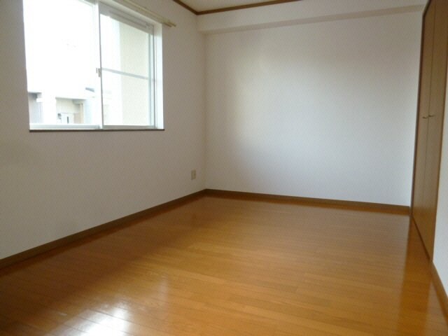 物件内観写真16　(同物件別室の写真です)