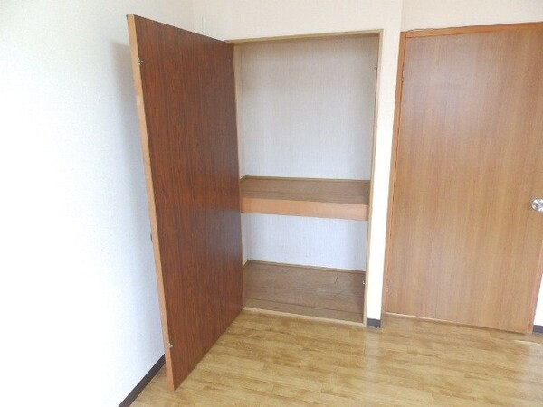 収納(同型参考写真)