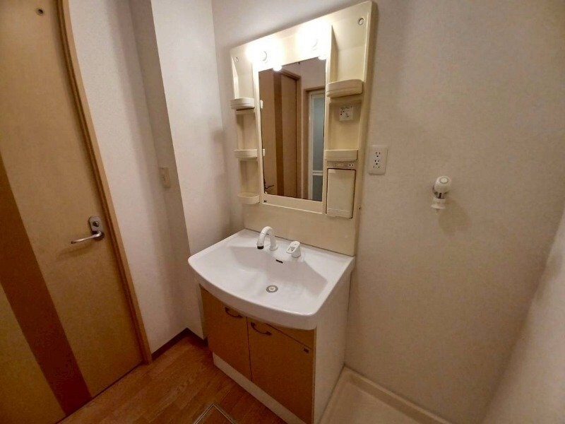 物件内観写真8　(反転タイプ参考写真)