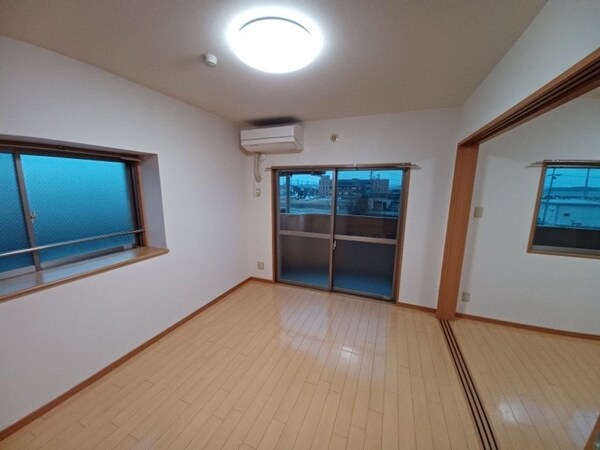 居室・リビング(同物件別部屋参考写真です。)
