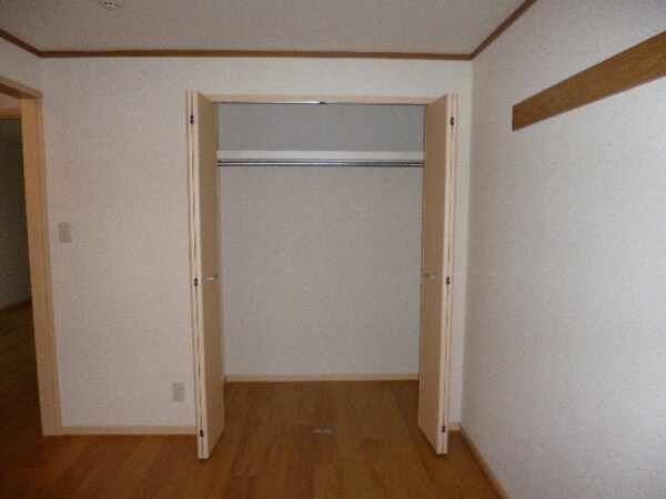 収納(同型参考写真)