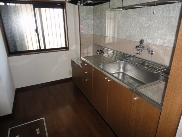 物件内観写真12　(同型反転参考写真)