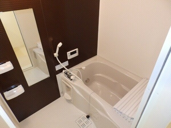 バス／シャワールーム等(同物件別部屋参考写真)