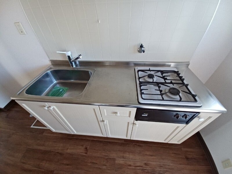 物件内観写真6　(別部屋反転参考写真)