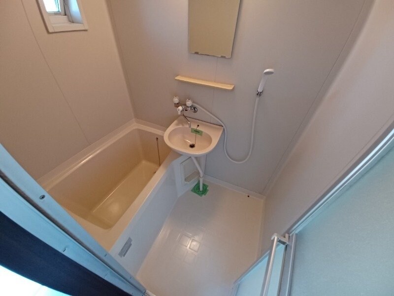 物件内観写真7　(別部屋反転参考写真)