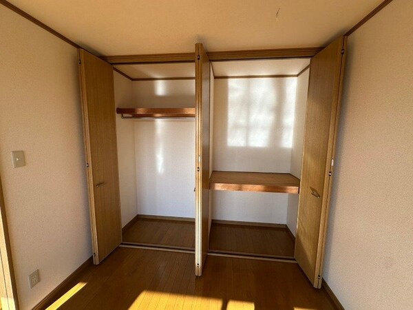 収納(同物件別部屋写真)