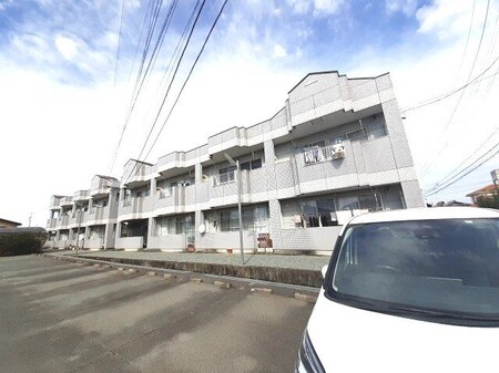 クィーンパレスＡ棟外観写真