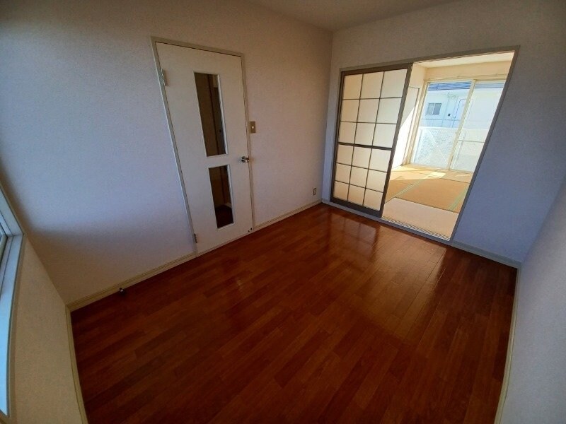 物件内観写真19　(別部屋反転写真です)