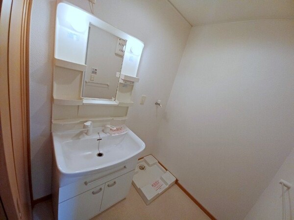 洗面所(同型反転タイプ)