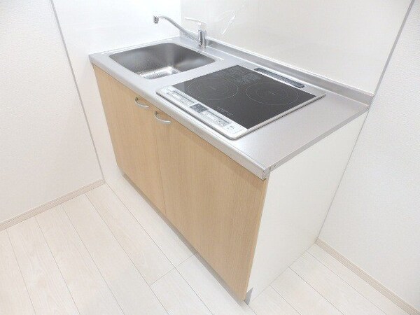 キッチン(同物件別部屋のお写真です。)