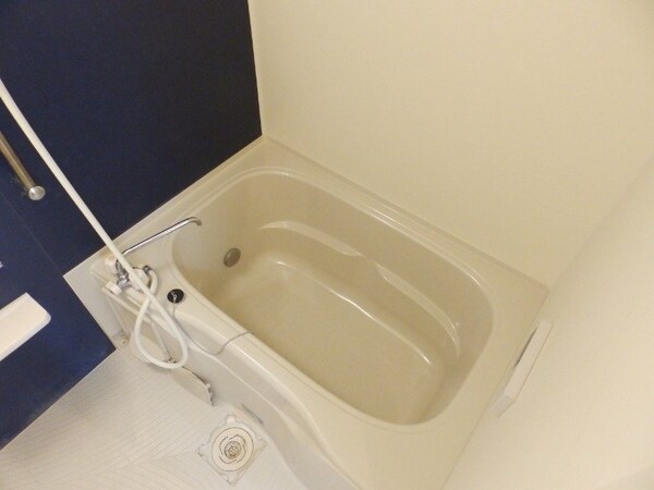 バス／シャワールーム等(同型参考写真)