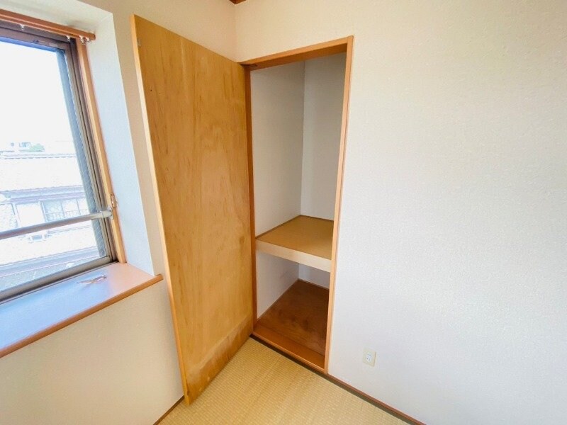 物件内観写真12　(同型別室のお写真です)