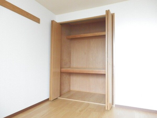 収納(同型タイプのお写真です)