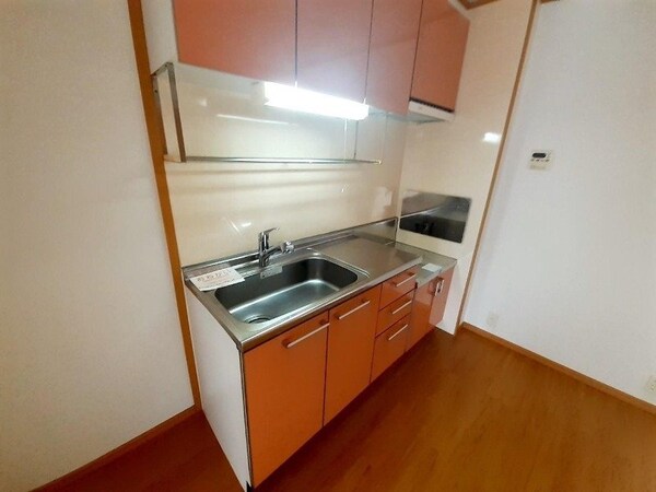 キッチン(同型参考写真)