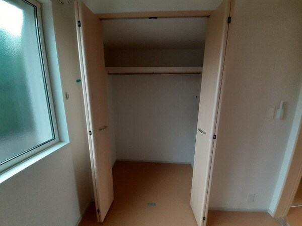 収納(同型参考写真)