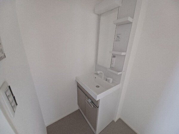 洗面所(同型参考写真)