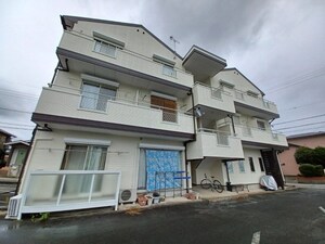 ピースハイツ外観写真