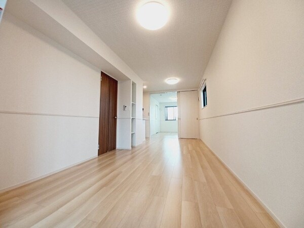 居室・リビング(別部屋同型タイプです。)